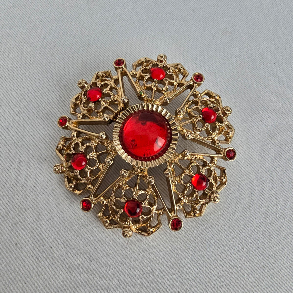 Vintage Sarah Coventry Gold Tone Red Cabochon Rhinestone Brooch Pin