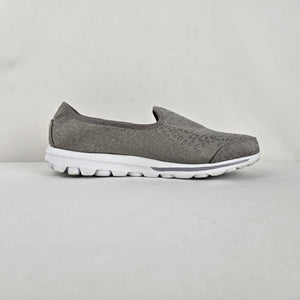Skechers GOwalk Original Grey Leopard Slip-On Walking Shoes Size 9