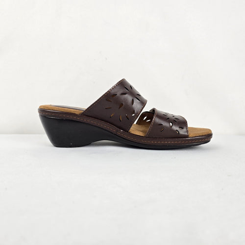 Thom McAn Wendy Brown Leather Comfort Wedge Sandals Size 8.5