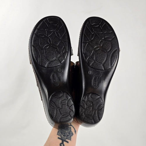 Thom McAn Wendy Brown Leather Comfort Wedge Sandals Size 8.5