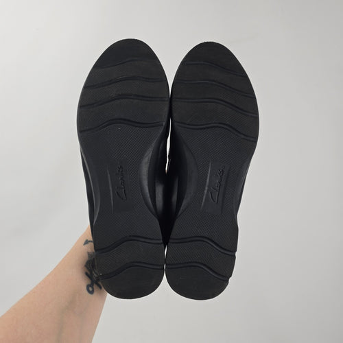 Clarks Collection Black Leather Comfort Ballet Flats Size 9