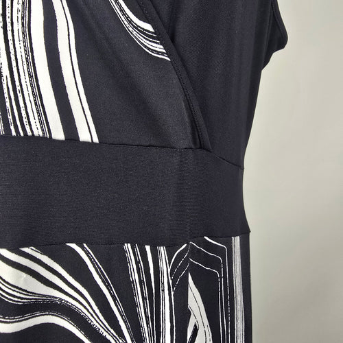 Joseph Ribkoff Black White Abstract Print Sleeveless Maxi Dress Size 16