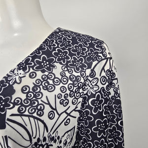 Vintage 70s Jones Black White Floral Maxi Dress Long Sleeve Belted Size M