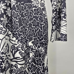 Vintage 70s Jones Black White Floral Maxi Dress Long Sleeve Belted Size M