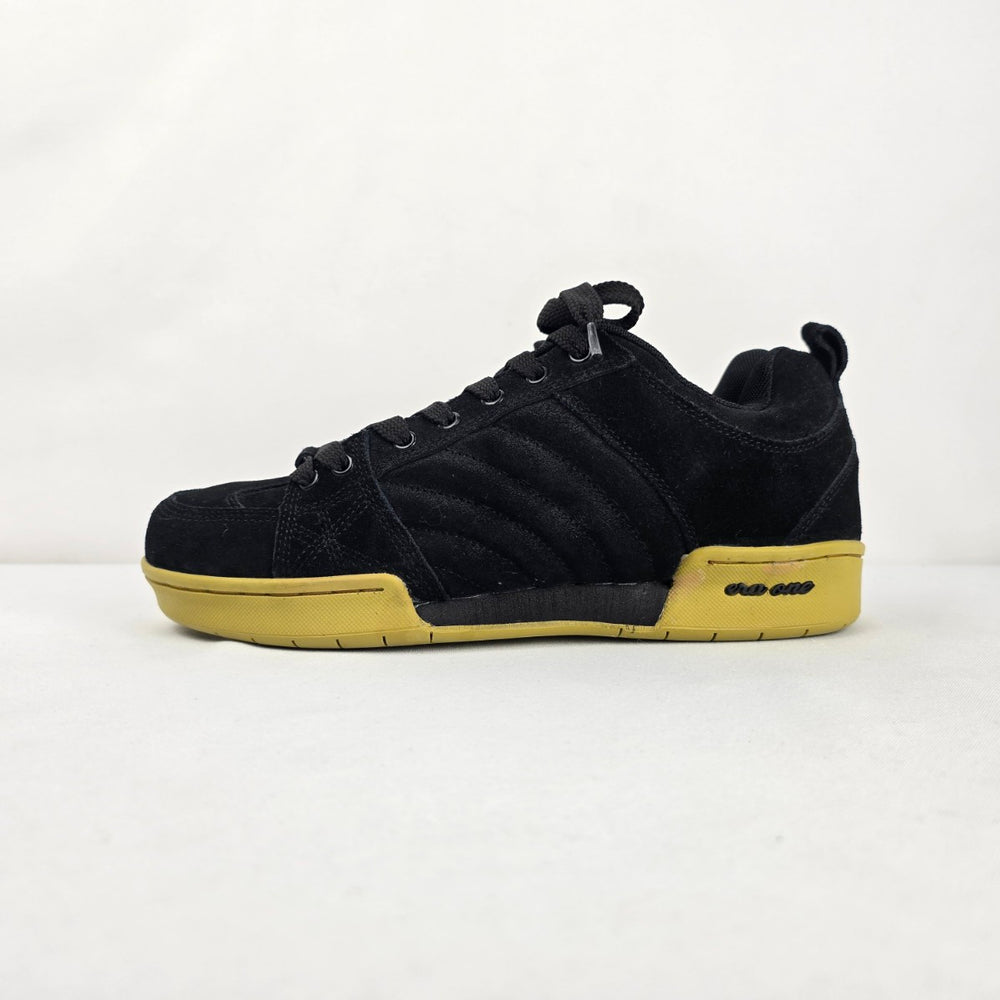 ERA One Origin Black Suede Skate Shoes Gum Sole Lace Up Sneakers Size 10.5