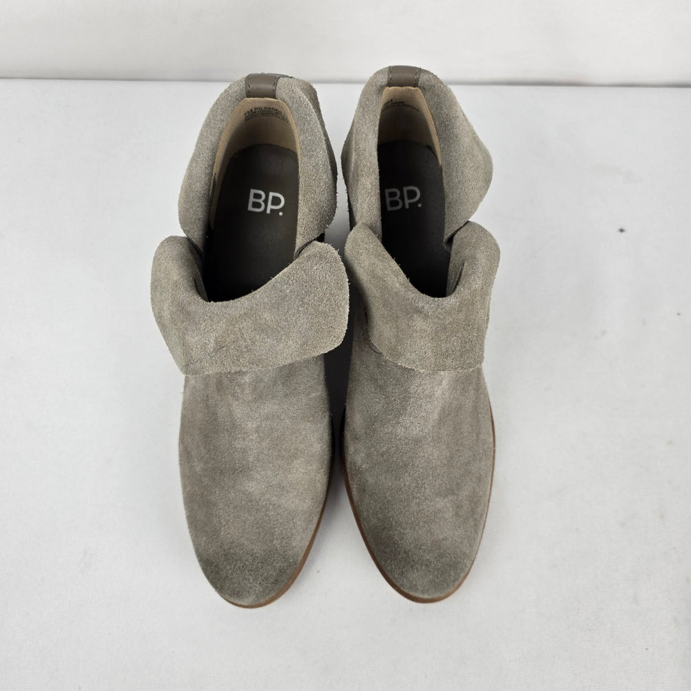 BP. Women's Suede Ankle Booties Taupe Block Heel Size 7