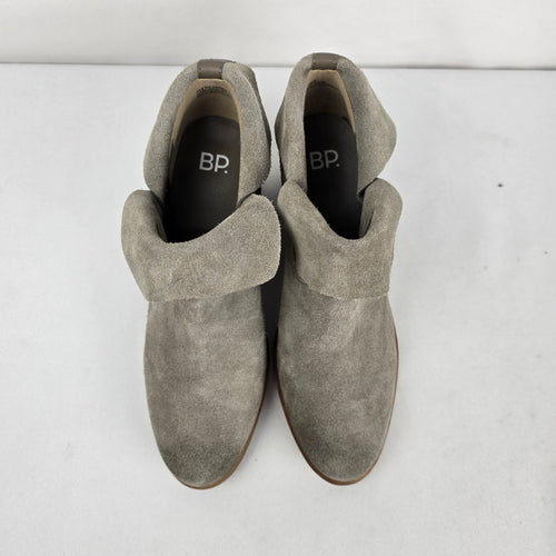BP. Women's Suede Ankle Booties Taupe Block Heel Size 7