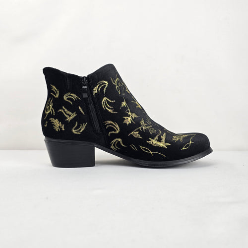 Torrid Women's Black Gold Embroidered Velvet Ankle Boots Size 9.5W