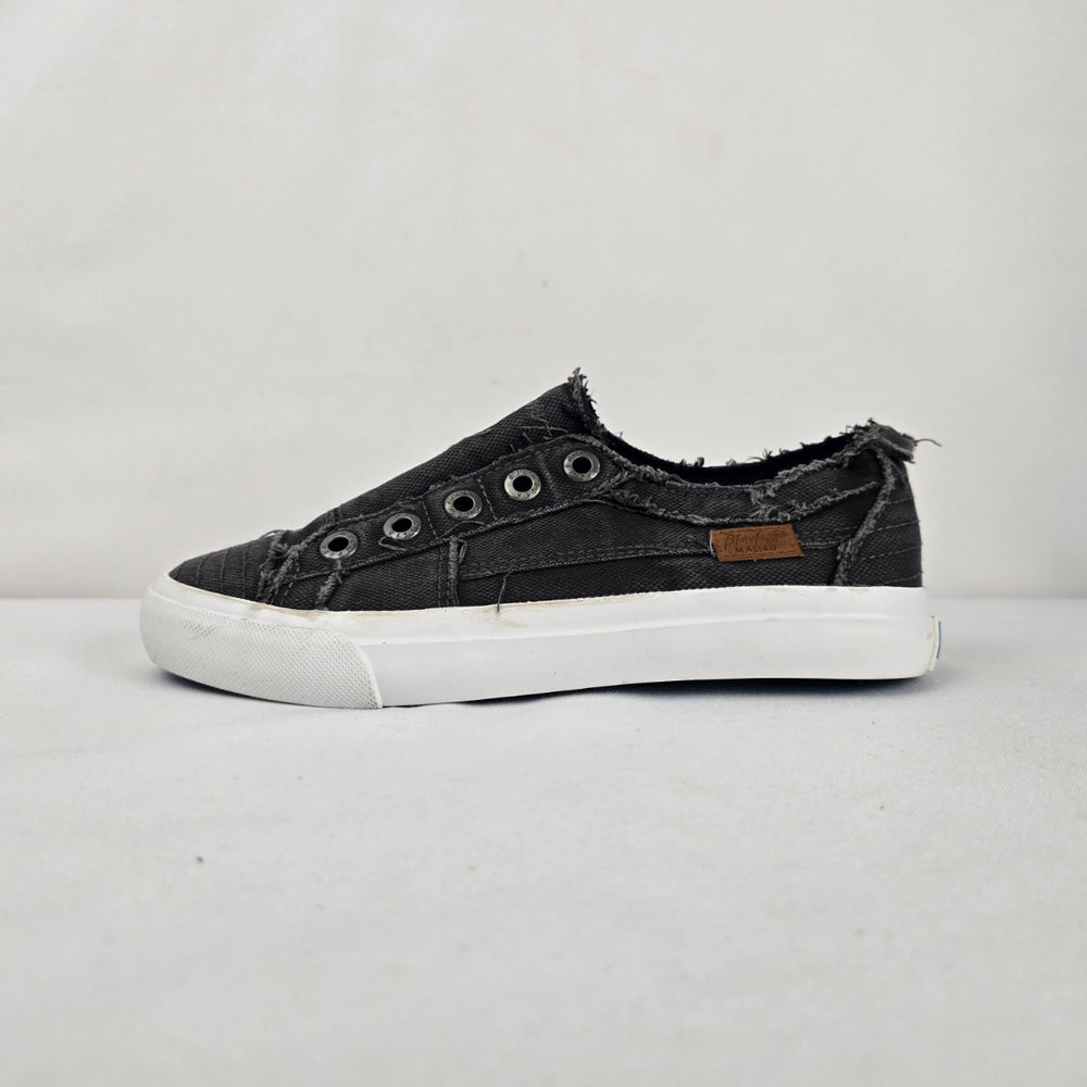 Blowfish Malibu Play Black Canvas Slip-On Sneakers Women's Size 6