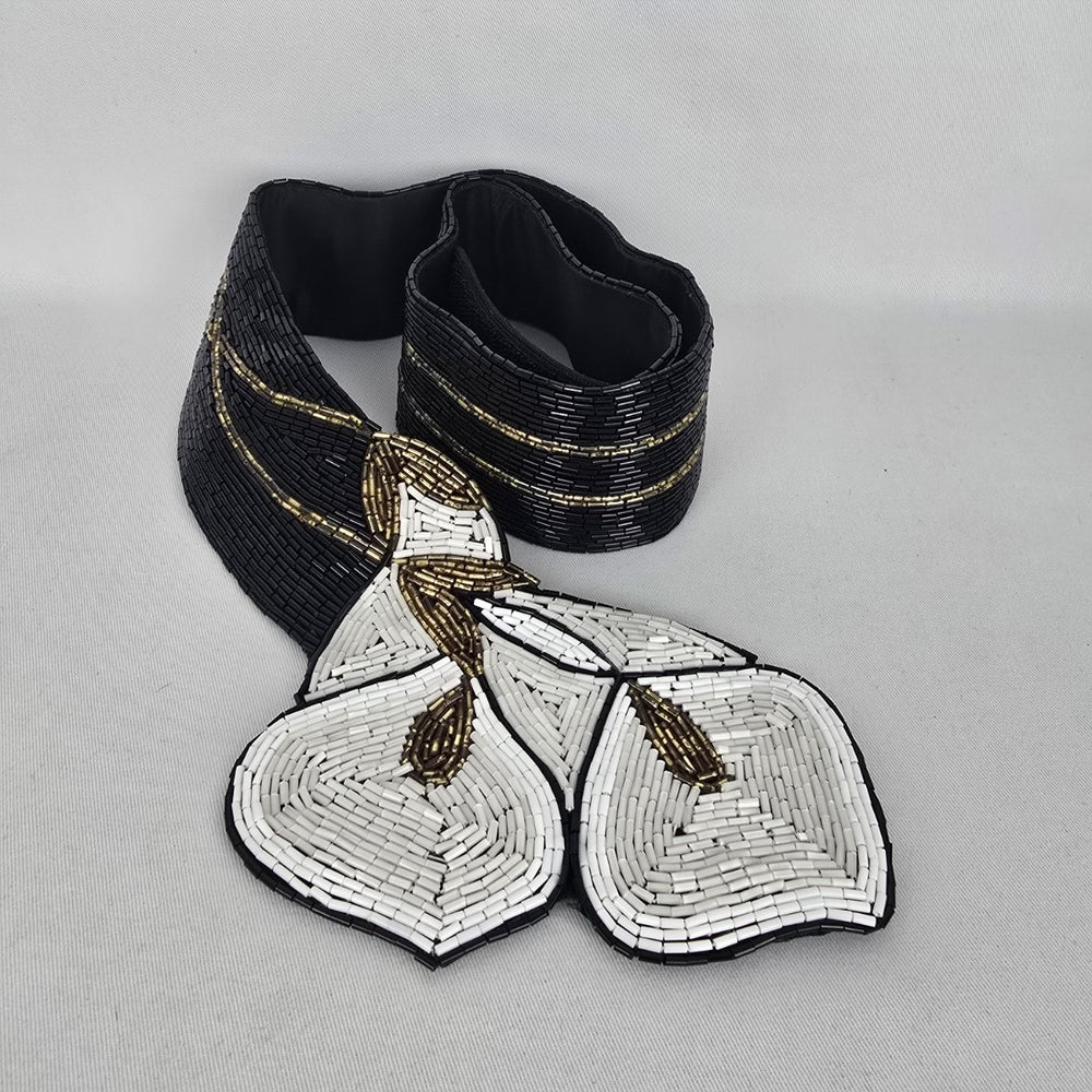 Vintage Black White Beaded Cali Lilly Floral Belt Size S/M