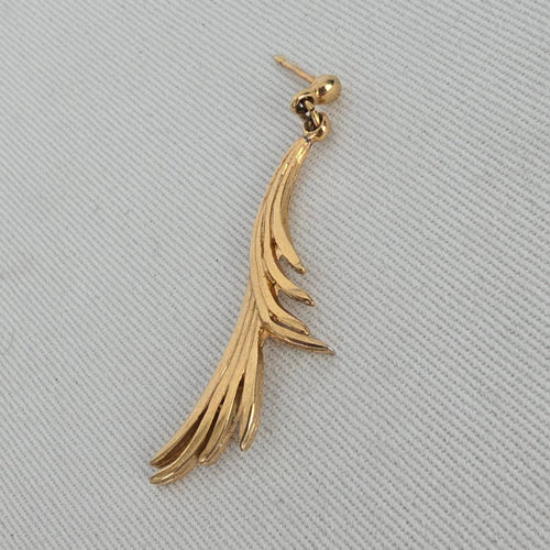 Vintage Gold Tone Feather Drop Dangle Earrings