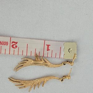 Vintage Gold Tone Feather Drop Dangle Earrings