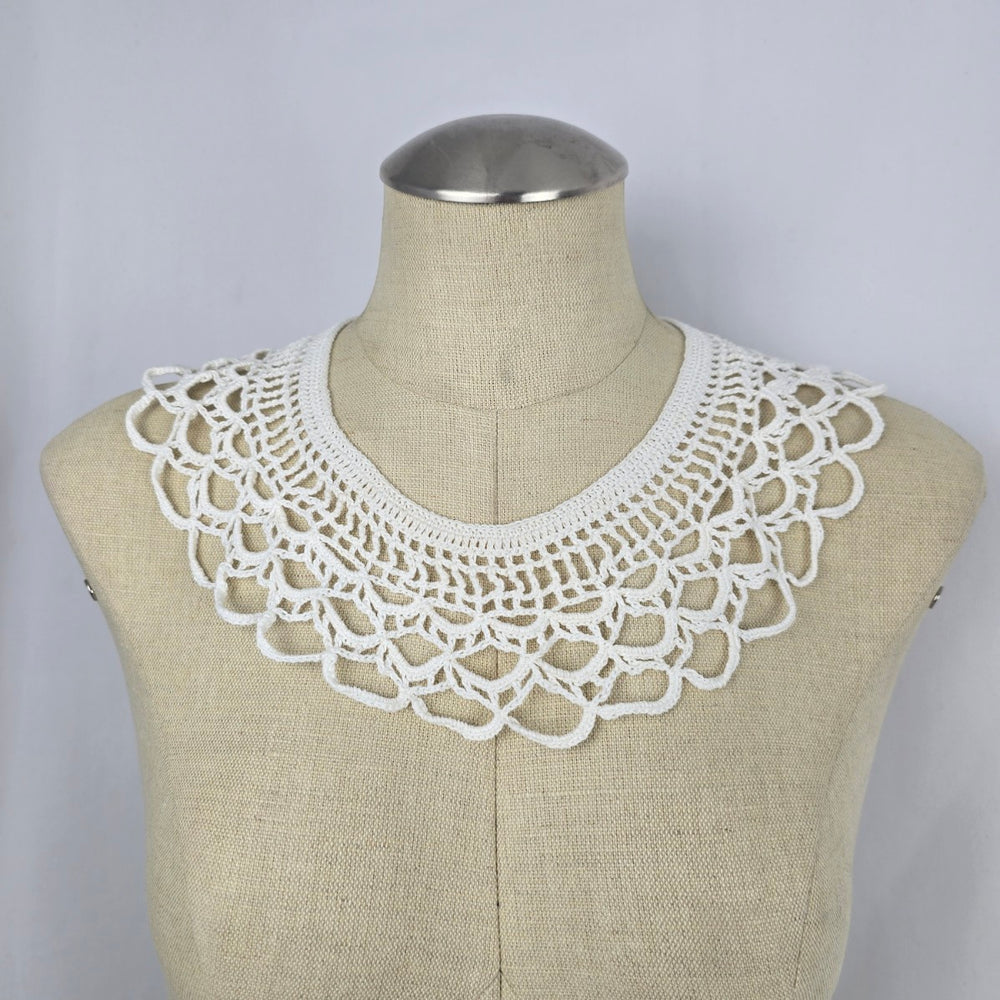 Vintage Handmade White Crochet Lace Collar Necklace