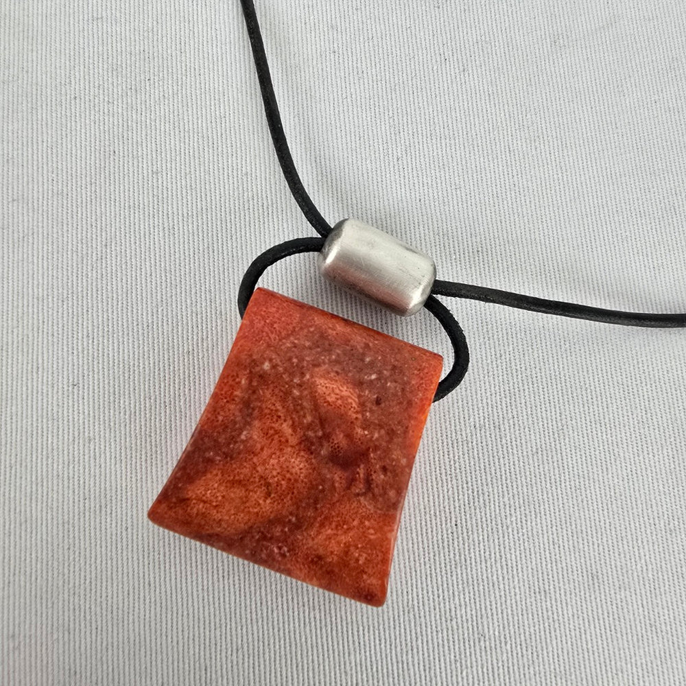 Silpada 925 Sterling Silver Sponge Coral Pendant Leather Cord Necklace