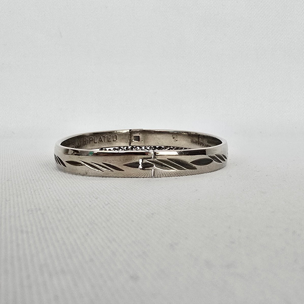 Vintage Silver Plated Etched Hinged Bangle Bracelet Safety Chain