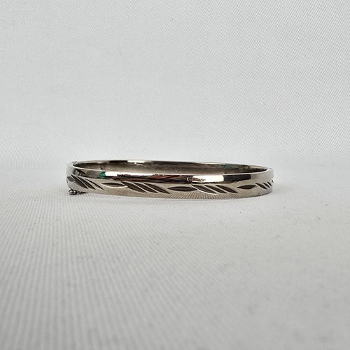 Vintage Silver Plated Etched Hinged Bangle Bracelet Safety Chain
