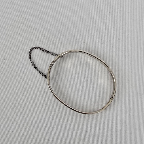 Vintage Silver Plated Etched Hinged Bangle Bracelet Safety Chain