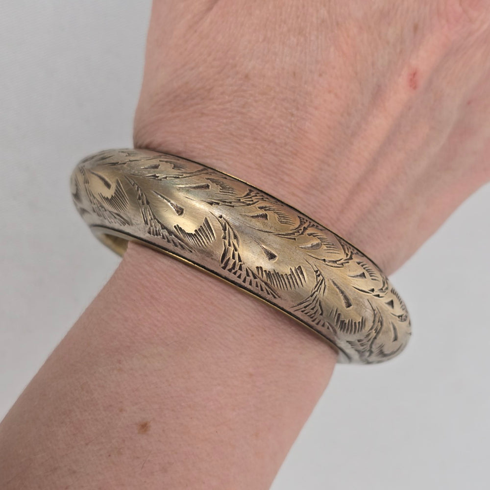 Vintage Etched Floral Bangle Bracelet Chunky Hinged Style
