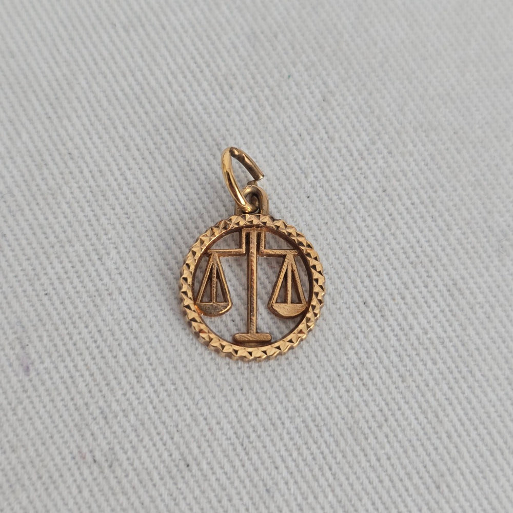 Vintage RJL 10K Gold Libra Zodiac Scales Bracelet Charm Pendant