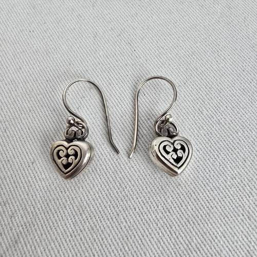 COM 925 Sterling Silver Celtic Heart Dangle Hook Earrings
