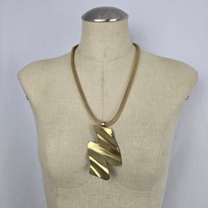 CDM Gold Tone Abstract Geometric Pendant Mesh Chain Necklace Vintage