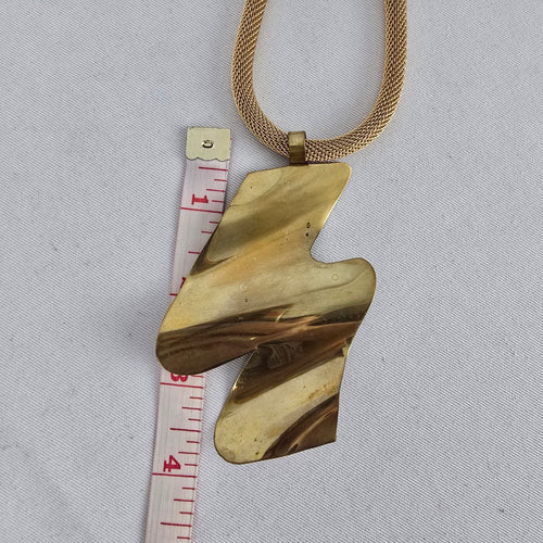 CDM Gold Tone Abstract Geometric Pendant Mesh Chain Necklace Vintage
