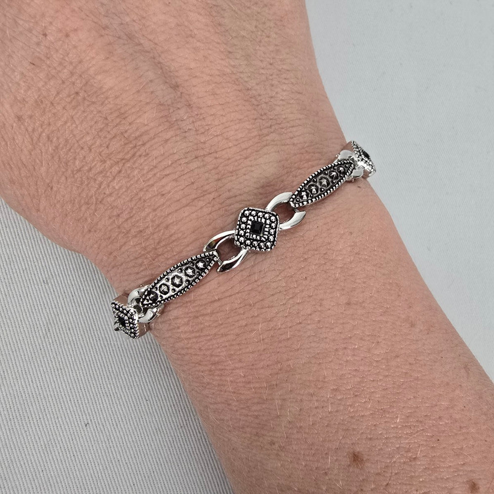 Vintage Style Silver Tone Marcasite Style Link Bracelet Black