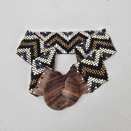 Vintage Boho Beaded Stretch Belt with Wooden Buckle Black White Gold Chevron Size S