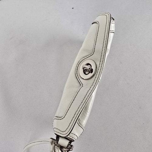 Coach White Leather Wristlet Clutch Bag Turn Lock Closure