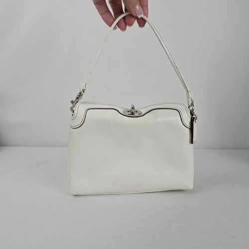 Coach White Leather Wristlet Clutch Bag Turn Lock Closure
