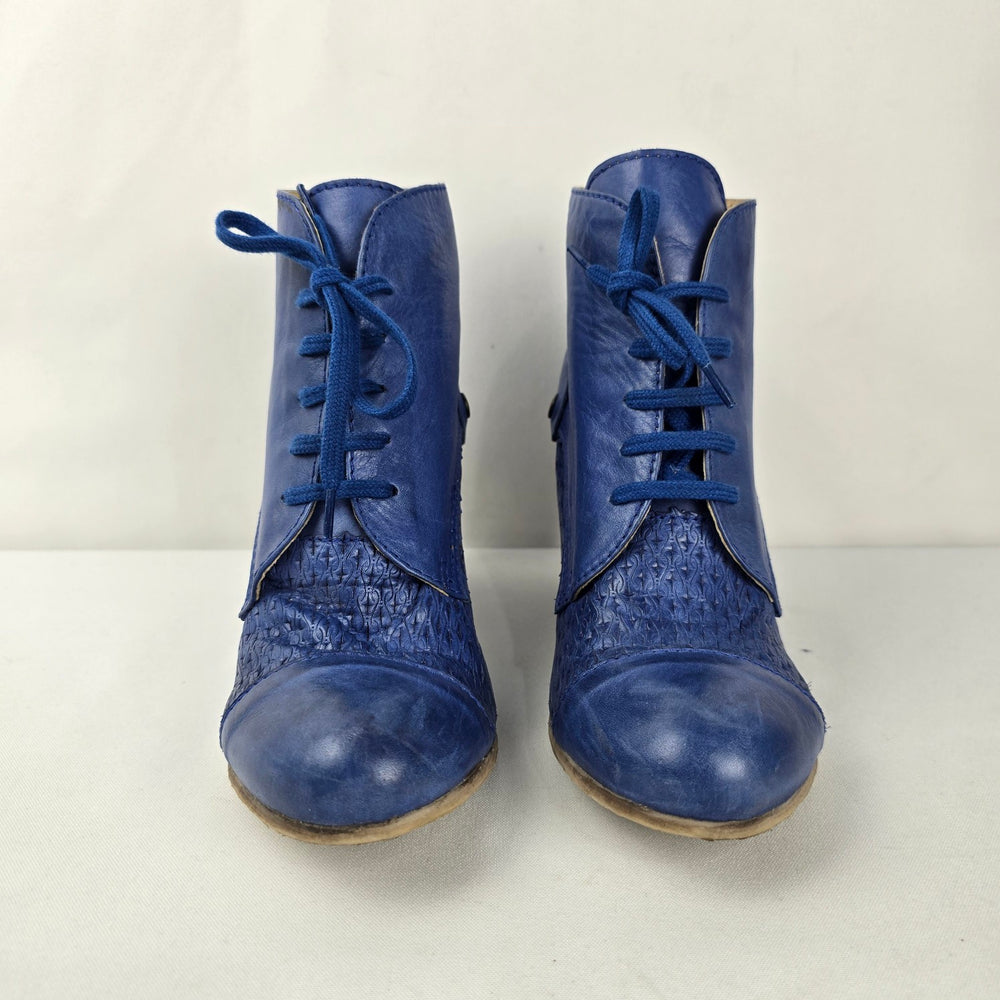 Chocolate Blue Leather Lace-Up Ankle Boots Size 8