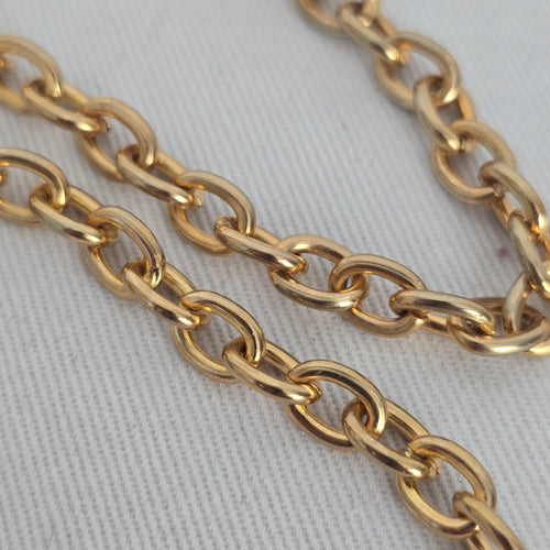 Vintage Gold Tone Geometric Pendant Necklace