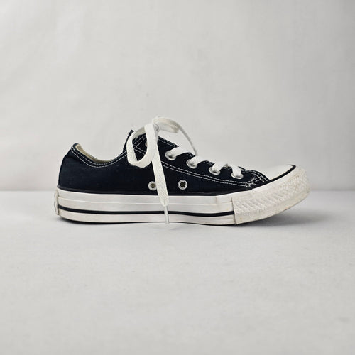 Converse Chuck Taylor All Star Black Low Top Sneakers  Size 6