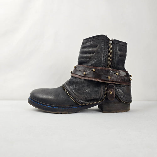 Felmini Distressed Black Leather Ankle Moto Boots Studded Straps Zipper Size 8