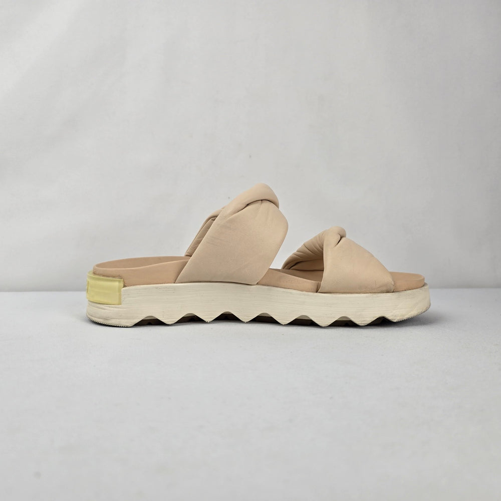 Sorel Vibe Cream Twist Slide Sandals size 8.5