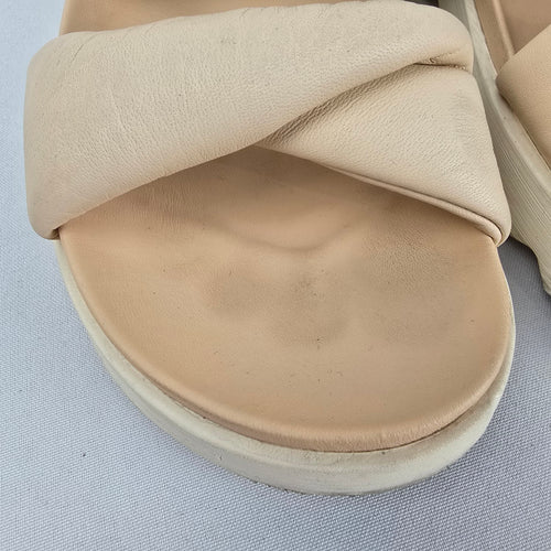 Sorel Vibe Cream Twist Slide Sandals size 8.5