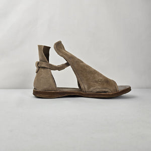 AS98 Distressed Taupe Suede Asymmetric Gladiator Sandals Ankle Strap Size 8.5