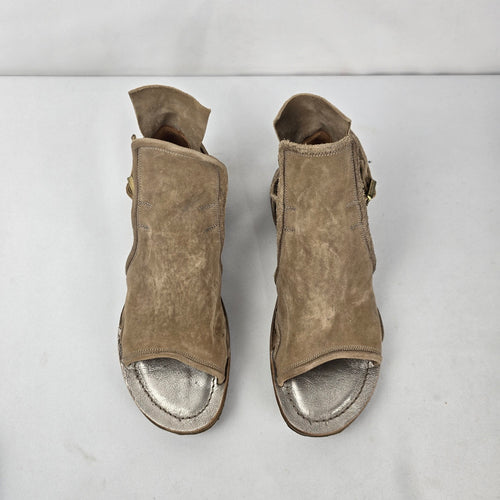 AS98 Distressed Taupe Suede Asymmetric Gladiator Sandals Ankle Strap Size 8.5