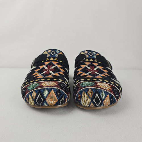 Dirty Laundry Magnolias Tapestry Clog Size 8.5