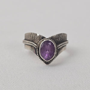 Sterling Silver Purple Amethyst Oval Gemstone Vintage Statement Ring Size 6