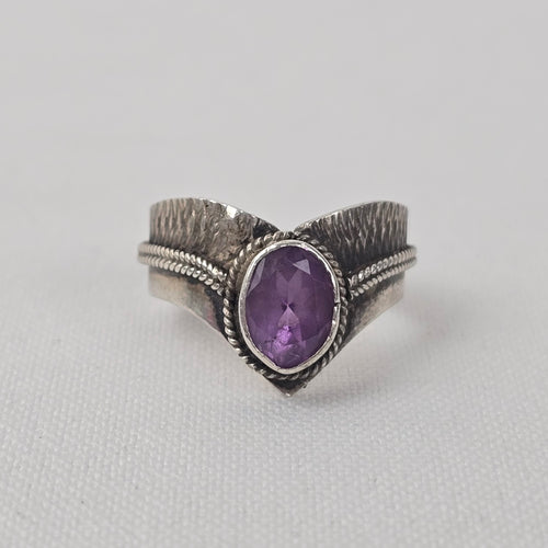 Sterling Silver Purple Amethyst Oval Gemstone Vintage Statement Ring Size 6