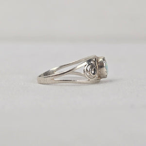 925 Sterling Silver Oval White Opal Vintage Scrollwork Statement Ring Size 7