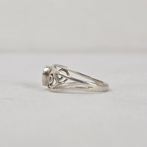 925 Sterling Silver Oval White Opal Vintage Scrollwork Statement Ring Size 7
