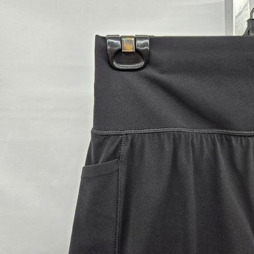 Athleta Salutation Stash Pocket 16.5" Skort Black – Size Small