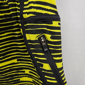 lululemon Tracker Short III *SW Black & Neon Yellow – Size 6