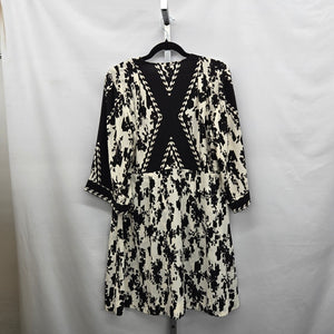 Cabi 6369 X-Factor Wrap Dress Black & White Floral Print Size M