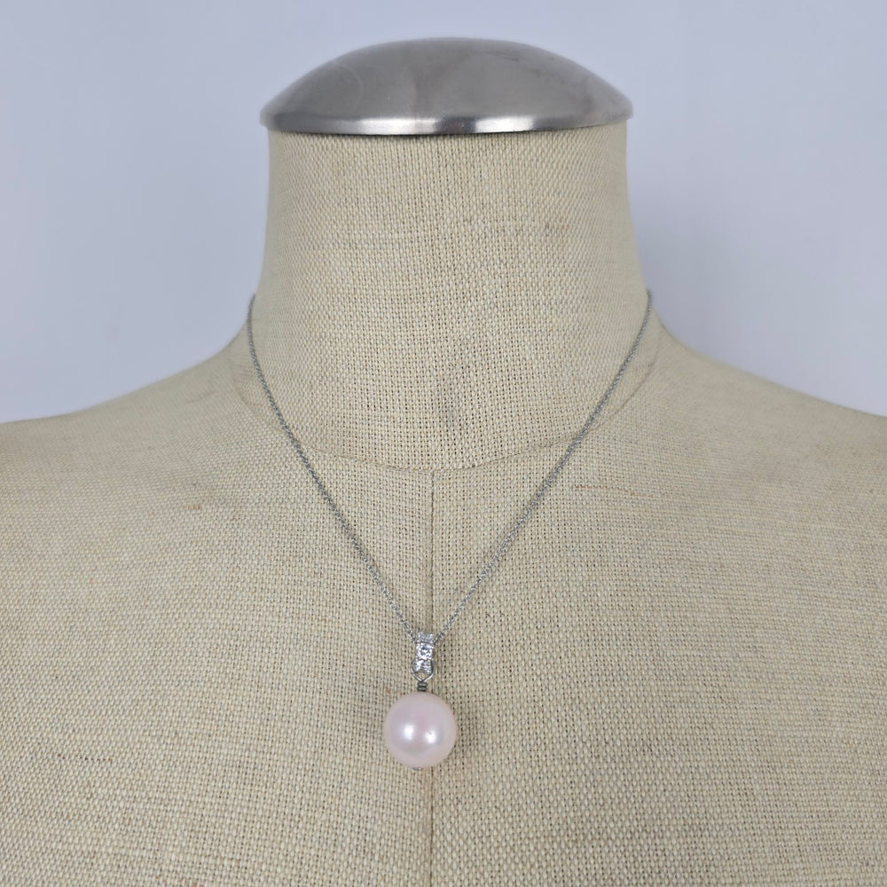 Silver Tone Faux Pearl & Crystal Pendant Necklace