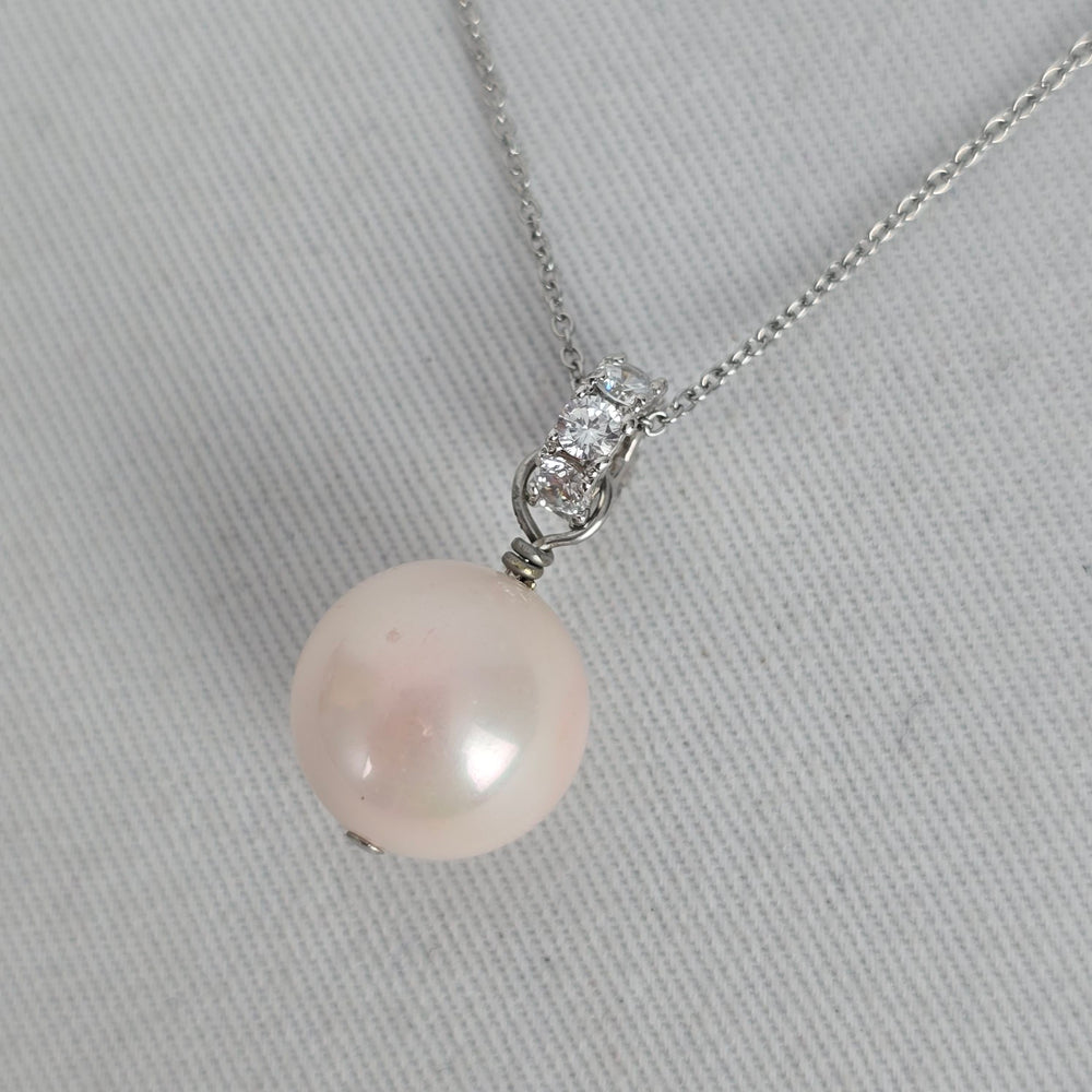 Silver Tone Faux Pearl & Crystal Pendant Necklace
