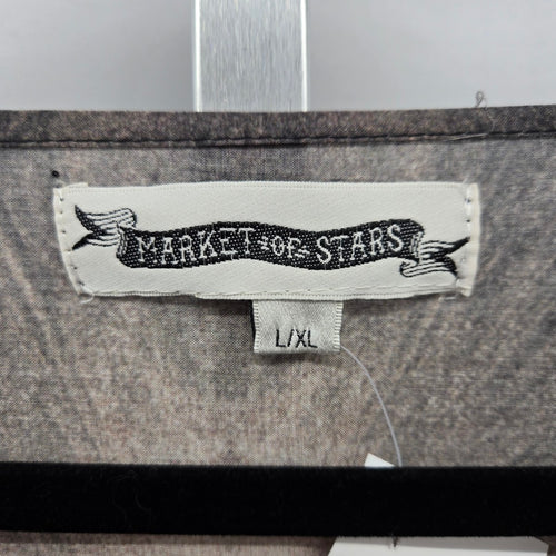 Market of Stars Love Conquers All Graphic Luxe Tee L/XL