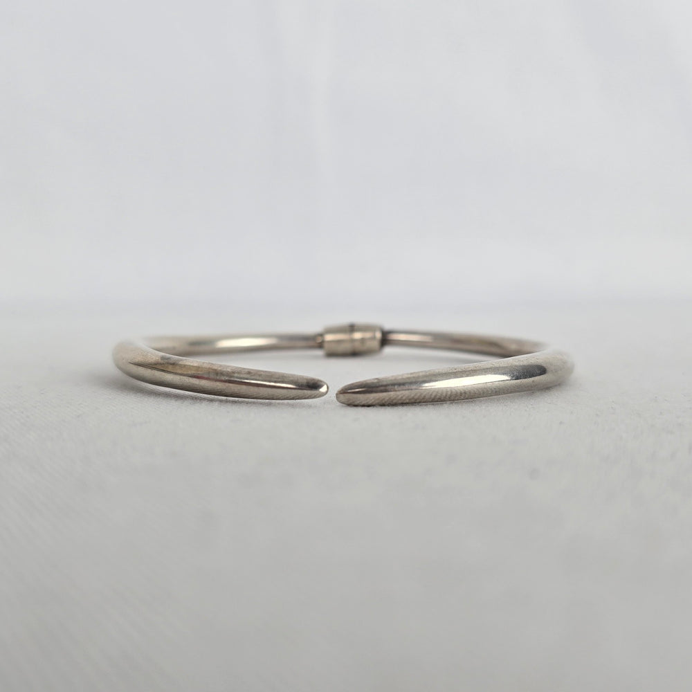 G.A. Italy Sterling Silver Hinged Bangle Bracelet